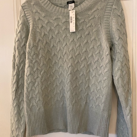 NWT jcrew light green cable knit sweater. Size medium - Picture 2 of 5